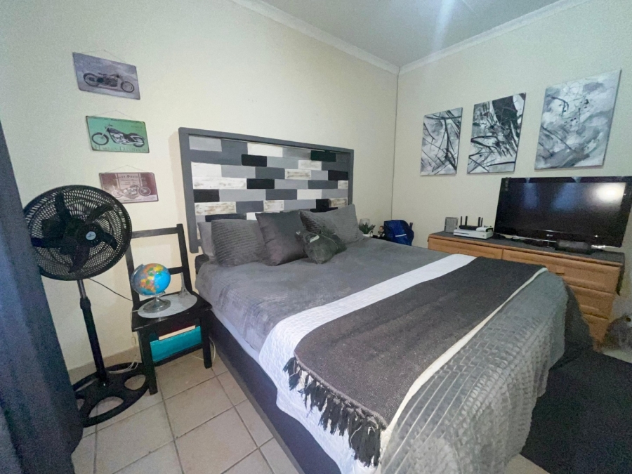 4 Bedroom Property for Sale in Waterval East North West